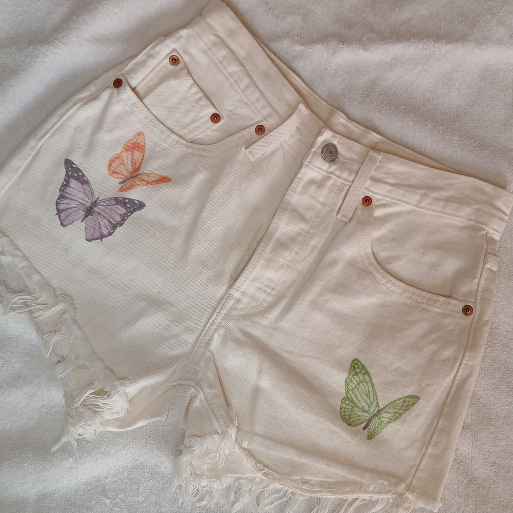 Levi's White Denim Shorts, Women's 26W White Floral‎ 501 Button Fly